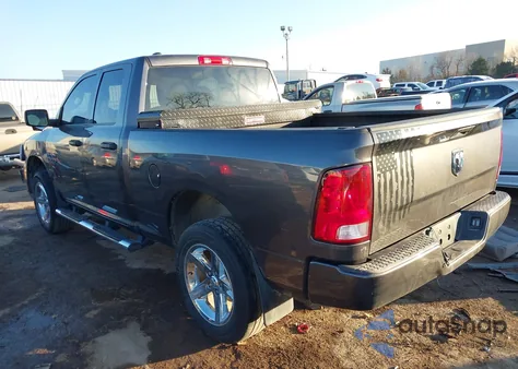 2017 Ram 1500 Express 4X2 6'4 Box z USA, uszkodzony, nr VIN 1C6RR6FG6HS514611